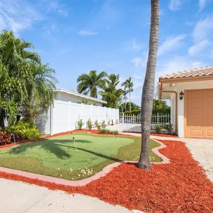 Image 5 - 2081 Northeast 62nd Court, Imperial Point, Fort Lauderdale, FL 33308, USA - House for sale