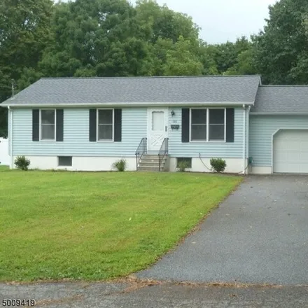 Rent this 3 bed house on 308 Cook Street in Hackettstown, NJ 07840