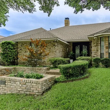 Image 4 - 5702 Mapleshade Lane, Dallas, TX 75252, USA - House for sale