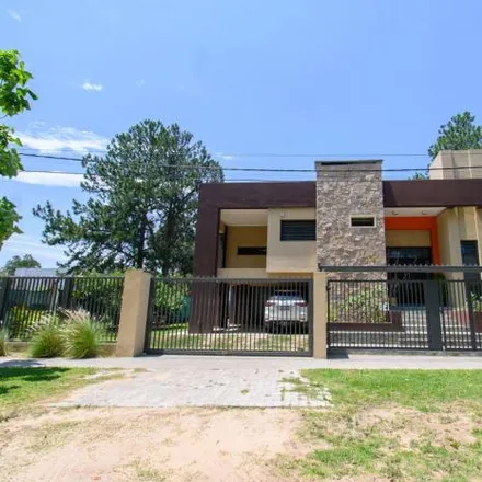 Rent this 3 bed house on unnamed road in Departamento La Capital, Santa Fe