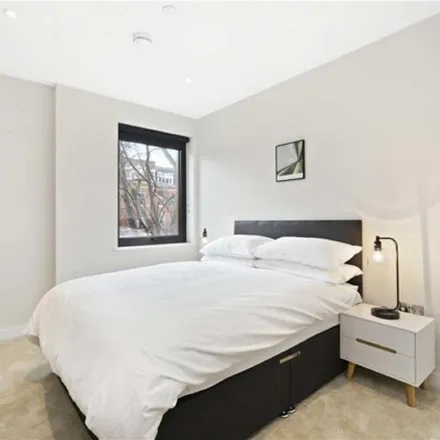 Image 5 - Osprey Court, 256 Finchley Road, London, NW3 7SW, United Kingdom - Apartment for rent