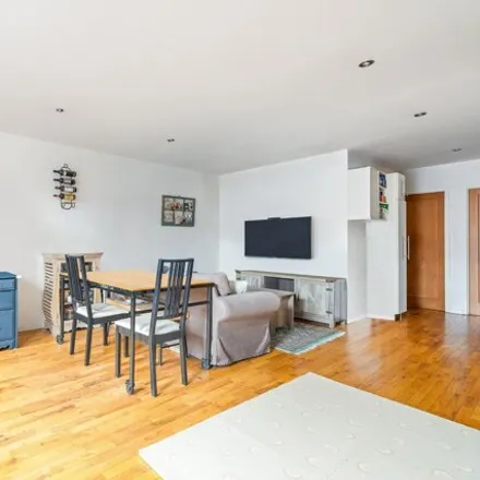 Rent this 2 bed condo on 55 President Street in New York, NY 11231