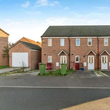 Buy this 2 bed townhouse on Osprey Drive in North Lincolnshire, DN16 3EZ