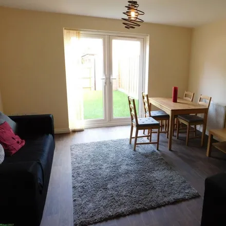 Image 2 - 154 Signals Drive, Coventry, CV3 1PY, United Kingdom - Townhouse for rent