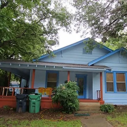 Rent this 2 bed house on 511 West Sycamore Street in Denton, TX 76201