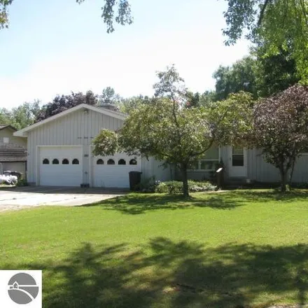 Image 1 - 709 Monument Road, Baldwin Township, MI 48763, USA - House for sale