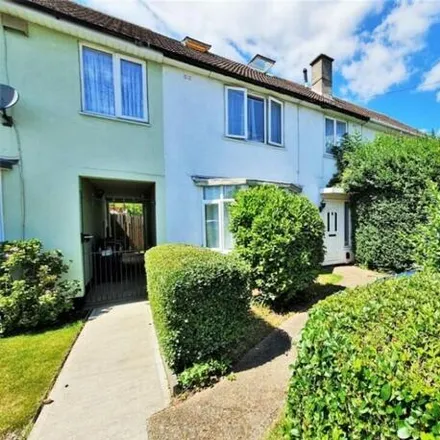 Buy this 5 bed townhouse on Harcourt Avenue in Broadfields, London