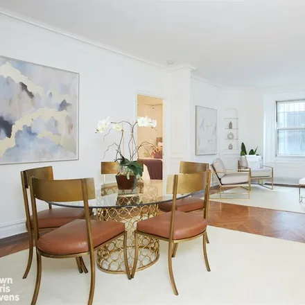 Buy this studio apartment on 465 PARK AVENUE 6E in New York