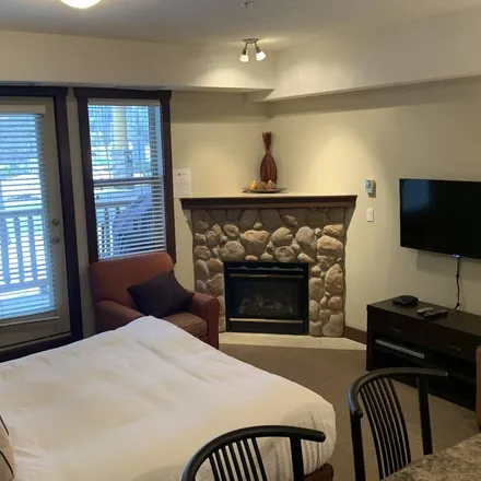 Rent this 1 bed apartment on Fernie in BC V0B 1M1, Canada