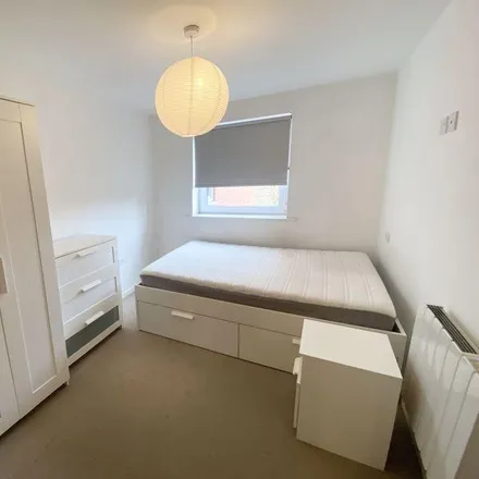 Image 6 - Spinner House, Elmira Way, Salford, M5 3LH, United Kingdom - Apartment for rent