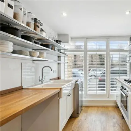 Image 6 - 29 Cleveland Road, London, SW13 0AA, United Kingdom - House for sale