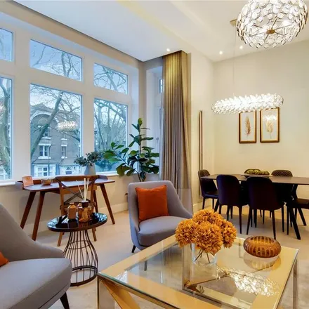 Rent this 4 bed apartment on 55 Fitzjohn's Avenue in London, NW3 5LU