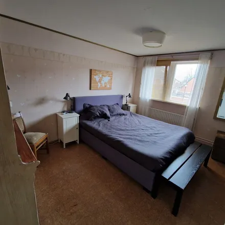 Rent this 4 bed apartment on Lindenstraat 19 in 3752 CM Bunschoten-Spakenburg, Netherlands