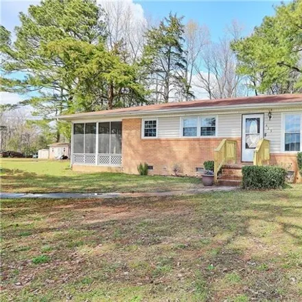 Buy this 3 bed house on 447 Bank Street in Waverly, VA 23890