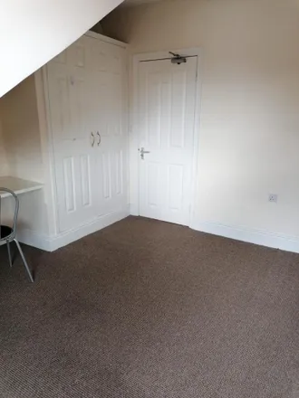 Image 2 - 21 Holly Road, Retford, DN22 6BE, United Kingdom - Room for rent