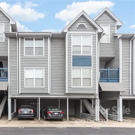 Buy this 2 bed condo on Fourth Ward Square Condomiums in 509 North Graham Street, Charlotte