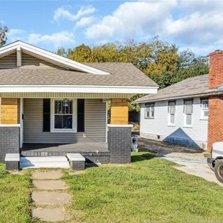 Buy this 2 bed house on 1245 Stanley Avenue Southwest in Ardmore, OK 73401