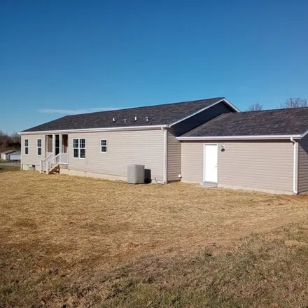 Image 3 - 5679 Arctic Fox Drive, Carterville, IL 62918, USA - House for sale