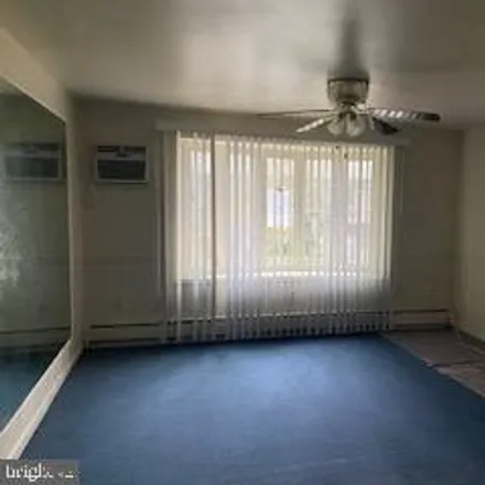 Image 4 - 7002 Taylor Manor Avenue, Temple Hills, Prince George's County, MD 20748, USA - House for sale