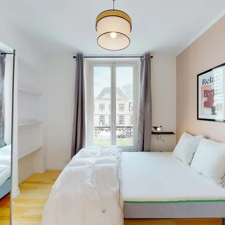 Rent this 5 bed room on 14 Avenue Léon Gourdault in 94600 Choisy-le-Roi, France