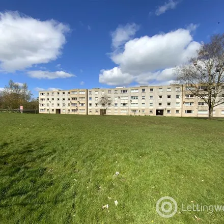 Image 7 - Mount Cameron Primary School, Easdale, East Kilbride, G74 2ED, United Kingdom - Apartment for rent