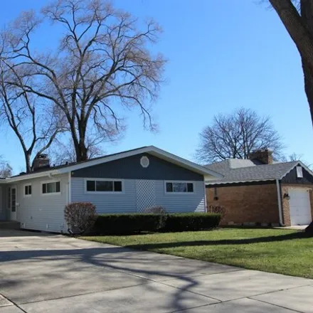 Buy this 3 bed house on 2055 Cedar Street in Des Plaines, IL 60018