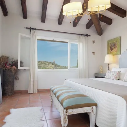 Rent this 4 bed house on Mancor in carrer Salvador Beltran, 07312 Mancor de la Vall