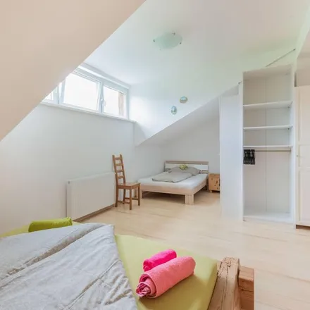 Rent this 4 bed house on Gletscherbahn Kaprun 2 in Alexander-Enzinger Weg, 5710 Kaprun