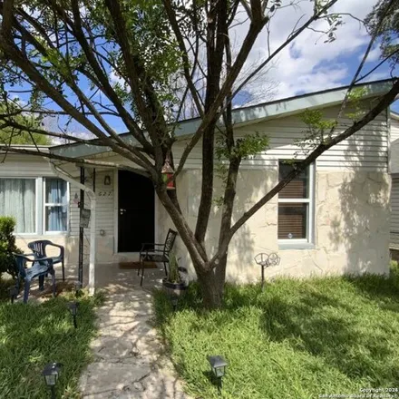 Image 2 - 627 W Theo Ave, San Antonio, Texas, 78225 - House for sale