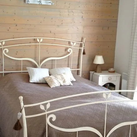 Rent this 5 bed house on 17580 Le Bois-Plage-en-Ré
