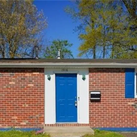 Buy this 3 bed house on 1918 Zinzer Road in Hampton, VA 23663