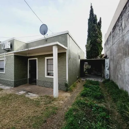 Buy this 2 bed house on Hipólito Yrigoyen 4361 in Partido de La Matanza, B1754 CNF San Justo
