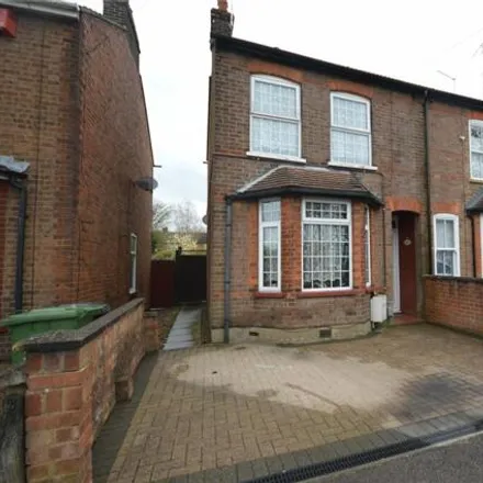 Buy this 3 bed duplex on Icknield Road in Luton, LU3 2NY