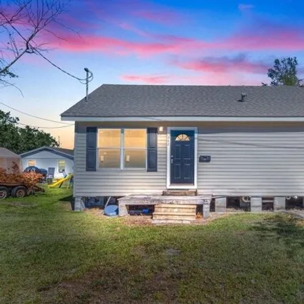 Buy this 3 bed house on 990 Shafer Street in Westlake, LA 70669