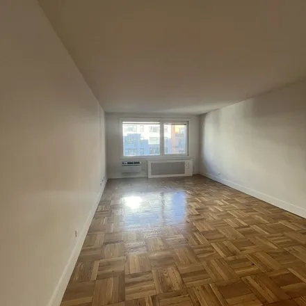 Rent this 1 bed apartment on 340 East 34th Street in New York, NY 10016