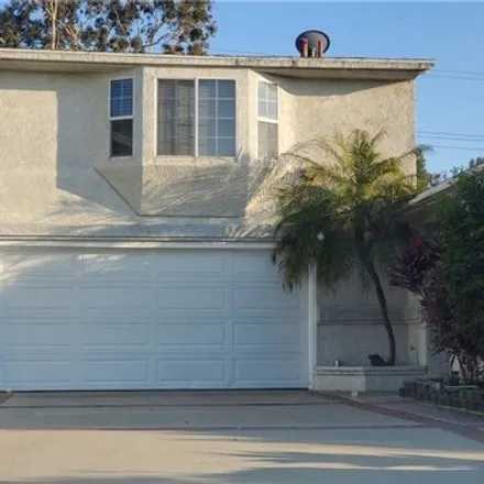Rent this 3 bed house on 9416 Daisy Avenue in Fountain Valley, CA 92708