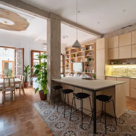 Rent this 6 bed apartment on Carrer de Calixt III in 22, 46008 Valencia
