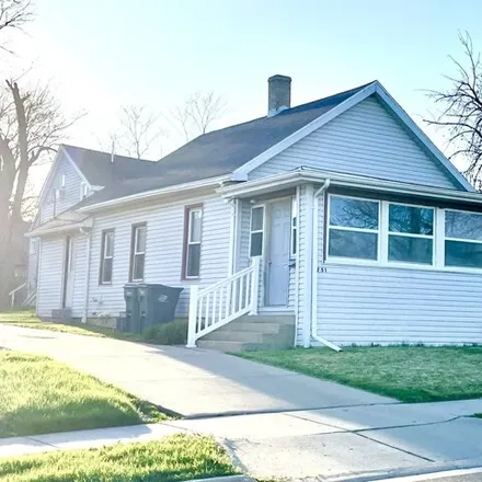 Rent this 2 bed house on 783 Creve Coeur Street in LaSalle, IL 61301