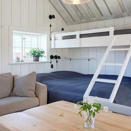 Rent this studio house on Mellösavägen in 125 35 Stockholm, Sweden