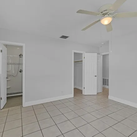 Image 7 - 2672 Northeast 28th Street, Lighthouse Point, FL 33064, USA - Apartment for rent