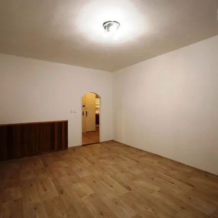 Image 8 - Gymnázium tř. Kpt. Jaroše - budova Přiční 16, Příční 16, 602 00 Brno, Czechia - Apartment for rent
