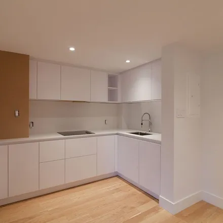 Rent this 1 bed apartment on Hôpital Richardson in Cote Saint-Luc Road, Montreal