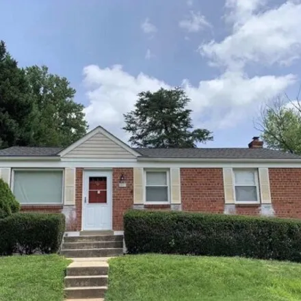 Rent this 3 bed house on 4849 Macon Road in North Bethesda, MD 20852