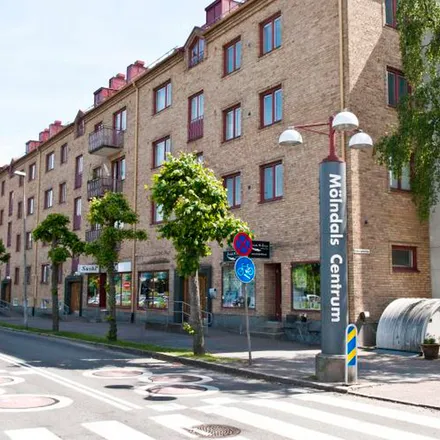 Rent this 2 bed apartment on Sushi Mölndal in Tempelgatan, 431 31 Mölndal