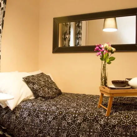 Rent this 1 bed apartment on Carrer de París in 154, 08001 Barcelona