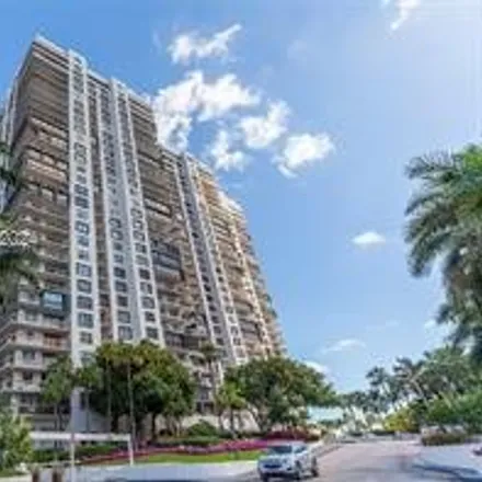 Rent this 2 bed condo on 2333 Brickell Avenue