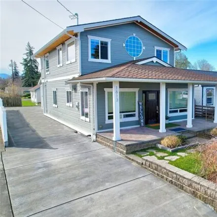 Buy this 2 bed house on 1613 12th Street in Anacortes, WA 98221