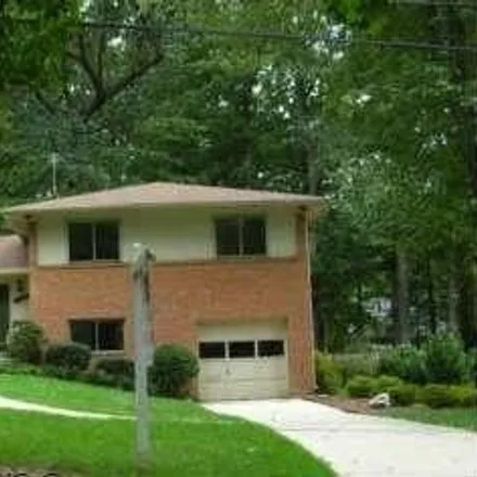 Image 1 - 9820 Inglemere Drive, North Bethesda, MD 20817, USA - House for rent