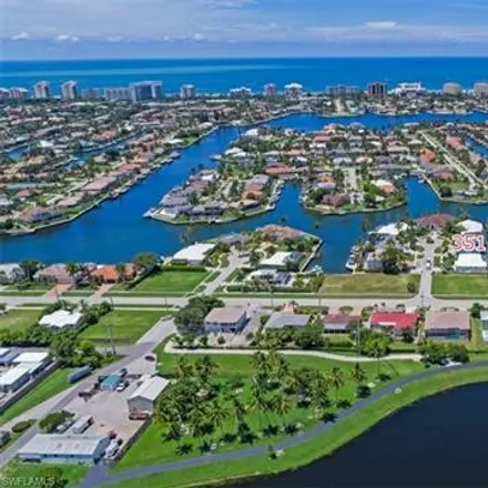 Image 6 - 351 Heathwood Drive, Marco Island, FL 34145, USA - House for sale