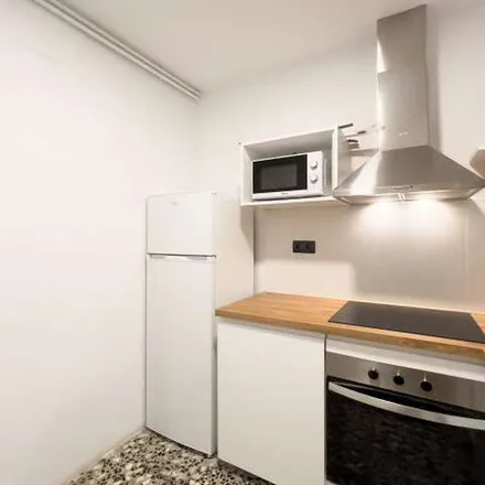 Image 4 - Carrer de Padilla, 348, 08001 Barcelona, Spain - Apartment for rent
